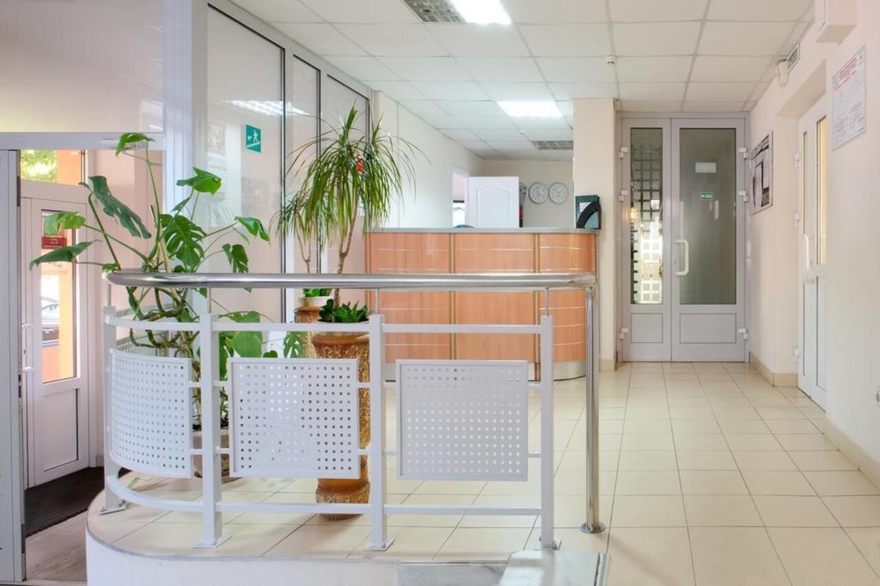 Akademicheskaya Hotel Minsk Extérieur photo