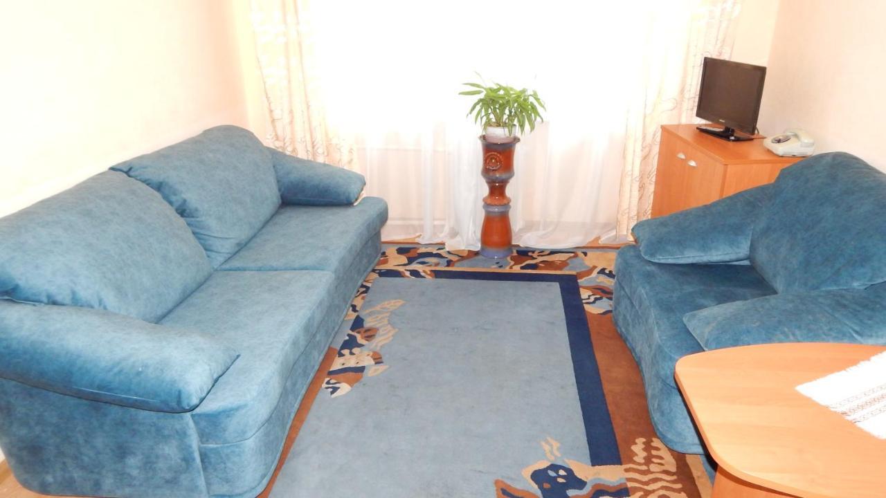 Akademicheskaya Hotel Minsk Extérieur photo