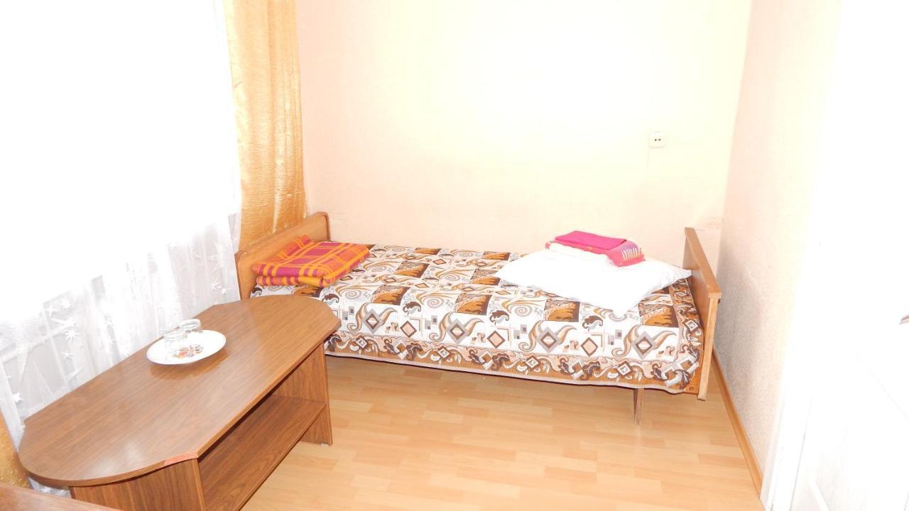 Akademicheskaya Hotel Minsk Extérieur photo